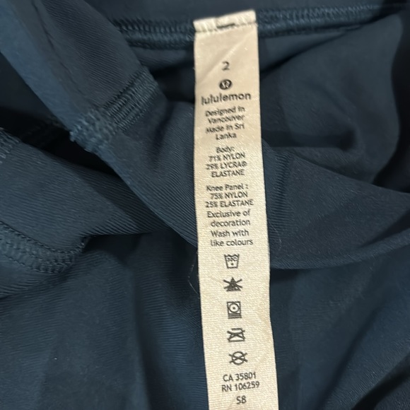 LuLulemon leggings EUC! - Picture 7 of 7